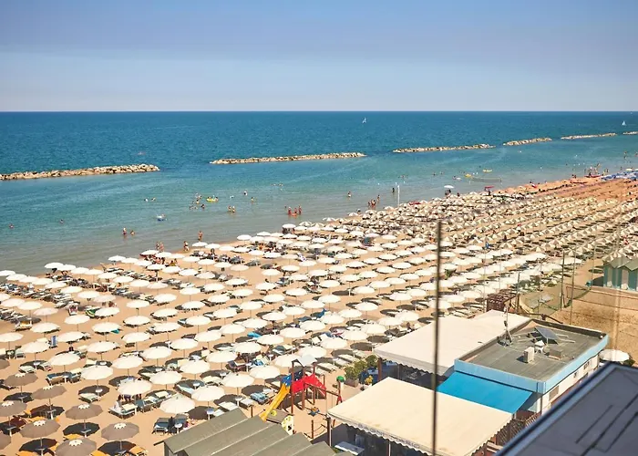 Delle Nazioni 3* 페자로