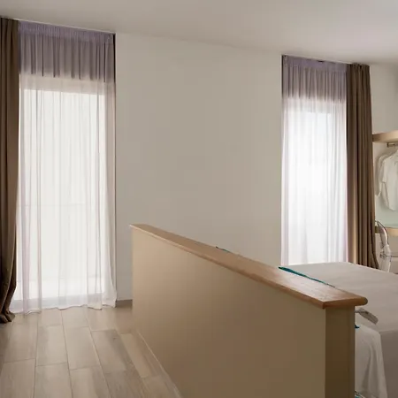 Delle Nazioni Hotel 3*